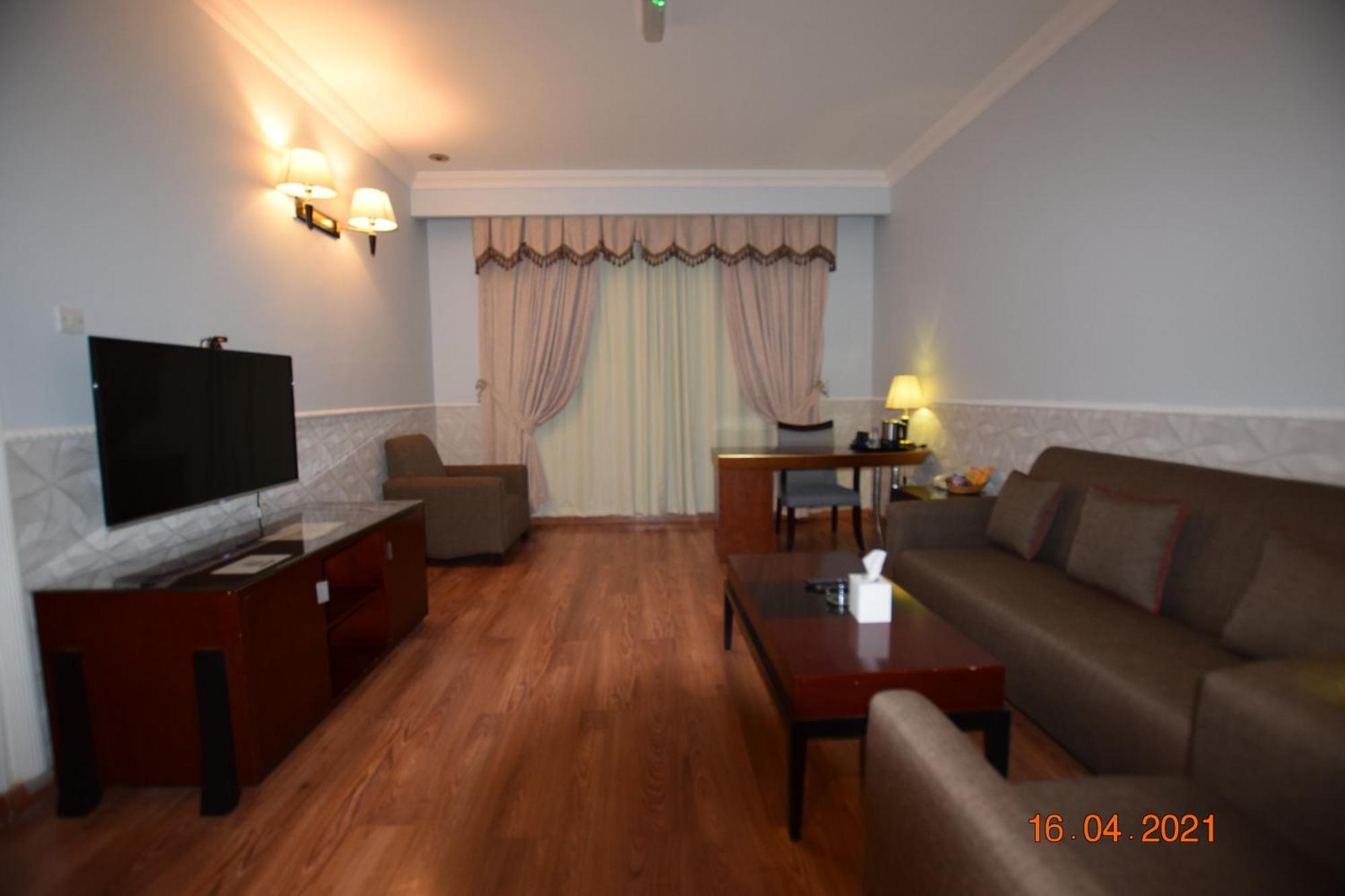 Al Maha Residence Rak Рас-эль-Хайма Экстерьер фото